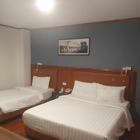 A25 Hotel - 28 Trần Quý Cáp Hanoi Esterno foto