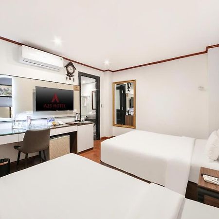 A25 Hotel - 28 Trần Quý Cáp Hanoi Esterno foto