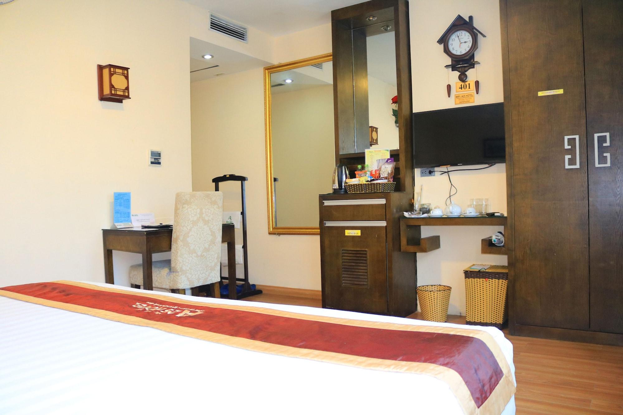 A25 Hotel - 28 Trần Quý Cáp Hanoi Esterno foto