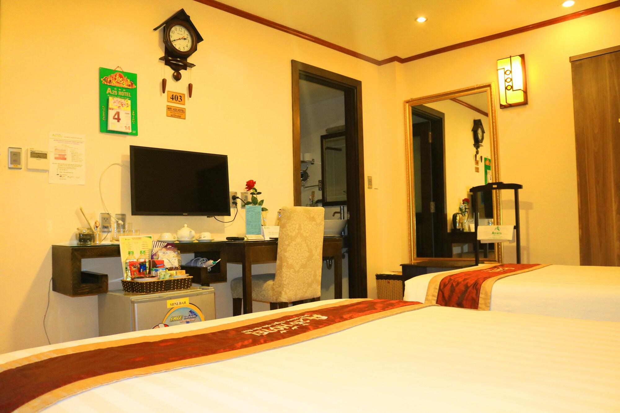 A25 Hotel - 28 Trần Quý Cáp Hanoi Esterno foto
