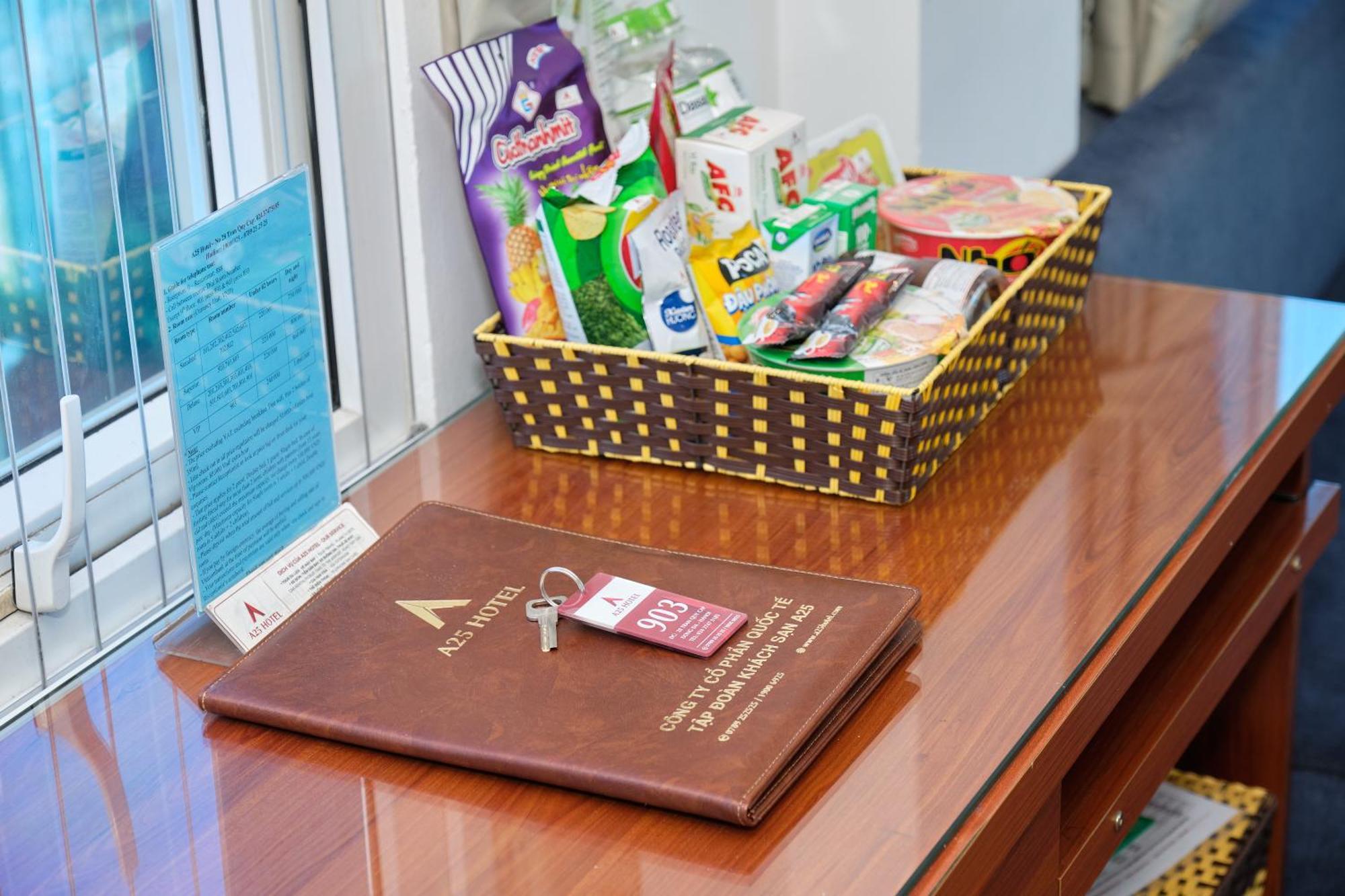A25 Hotel - 28 Trần Quý Cáp Hanoi Esterno foto
