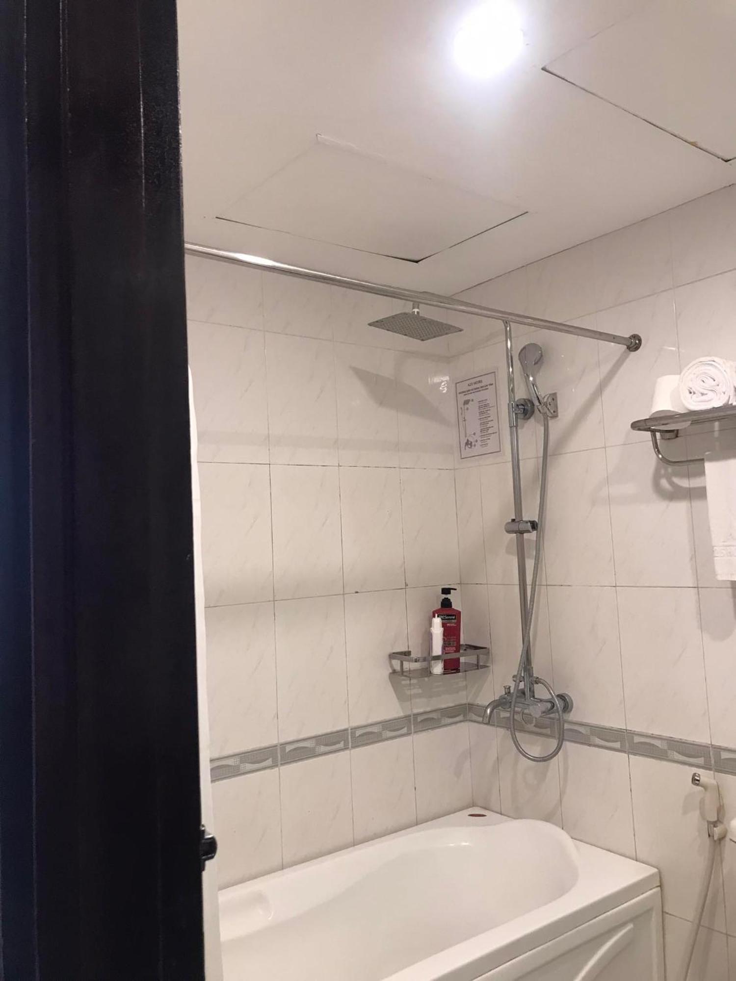 A25 Hotel - 28 Trần Quý Cáp Hanoi Esterno foto