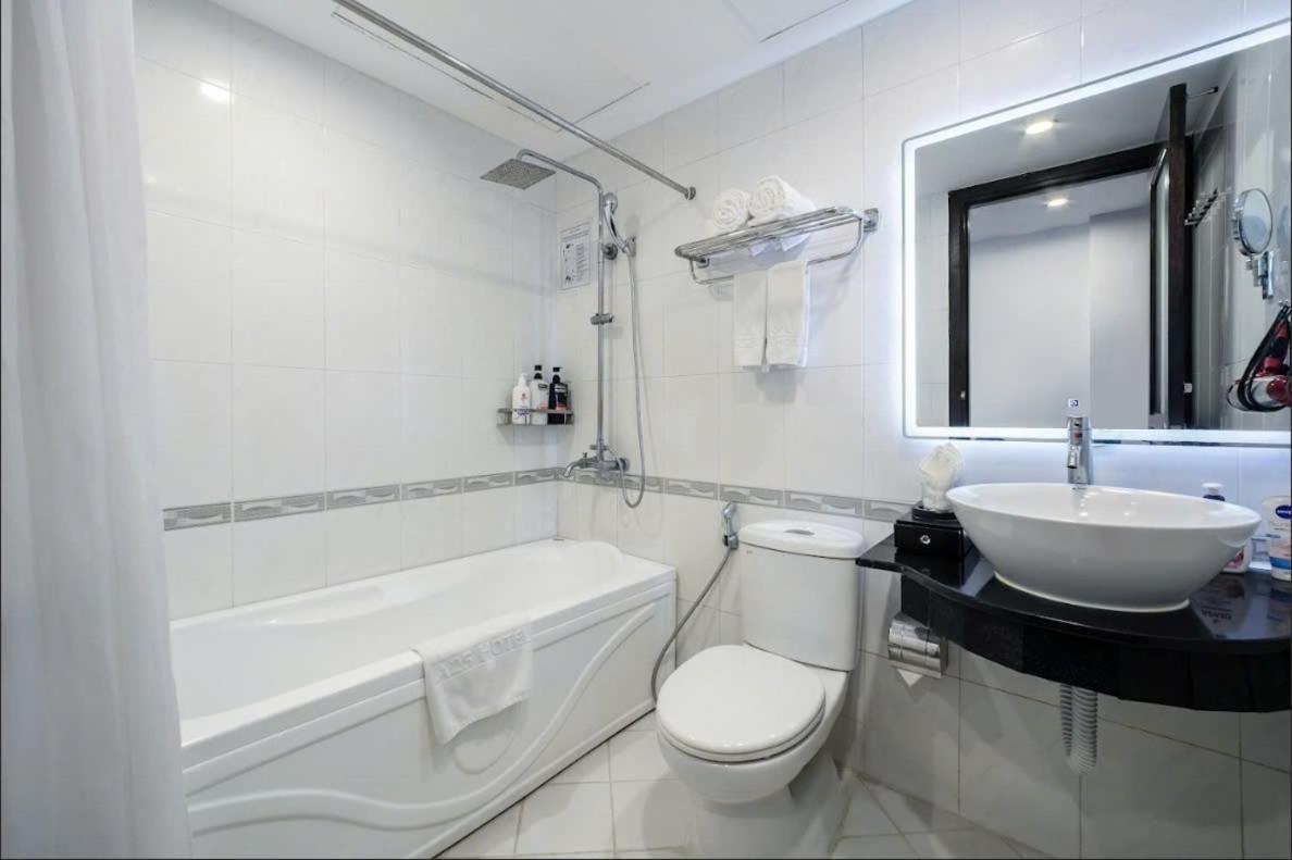 A25 Hotel - 28 Trần Quý Cáp Hanoi Esterno foto