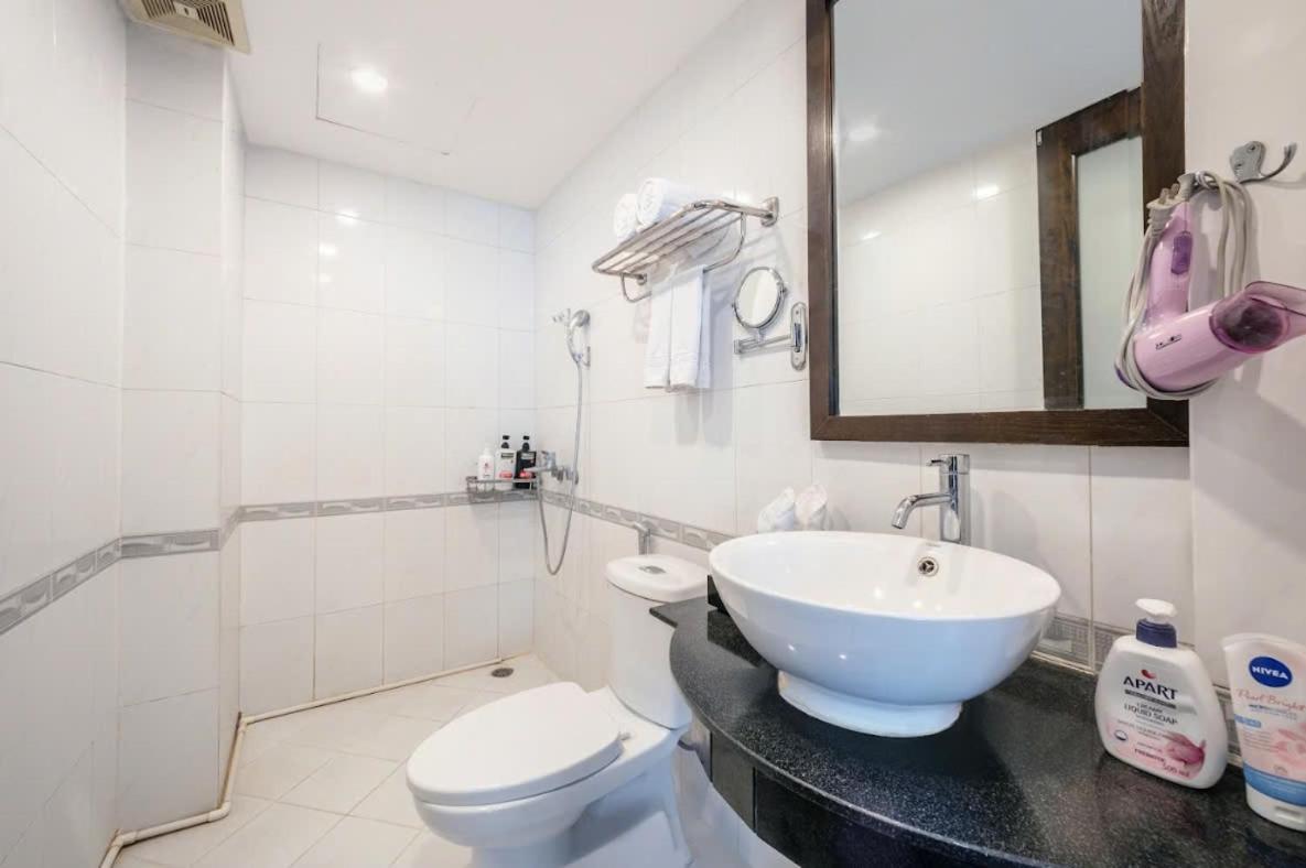 A25 Hotel - 28 Trần Quý Cáp Hanoi Esterno foto