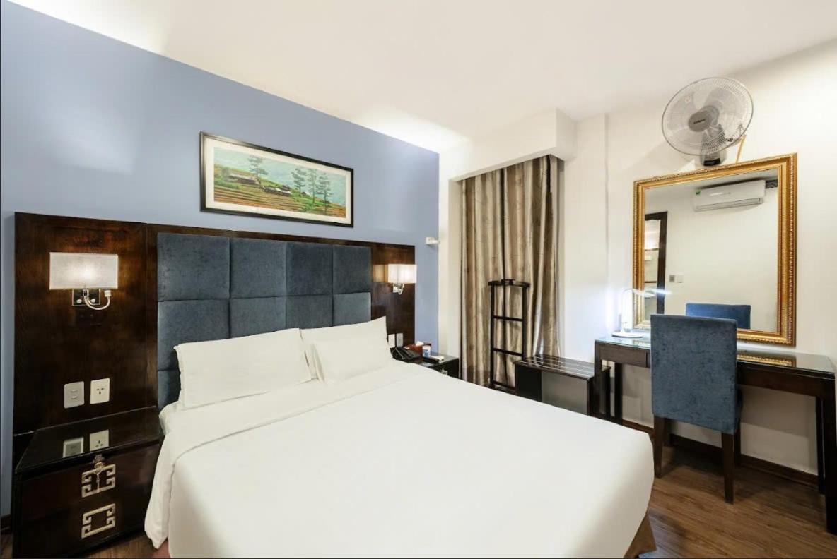 A25 Hotel - 28 Trần Quý Cáp Hanoi Esterno foto